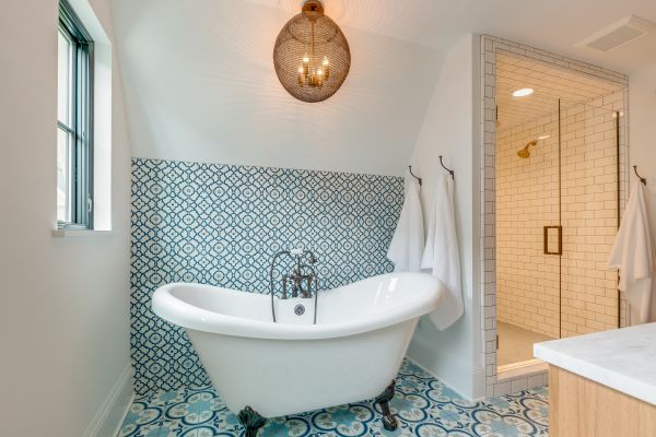 Cost of Clawfoot Tub Installation in Leesburg