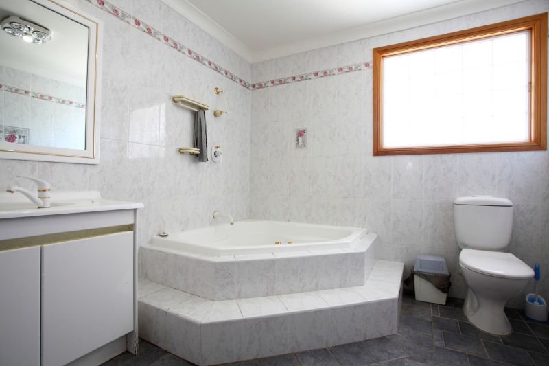 Top Bathtub Installation Companies in Lady Lake, FL